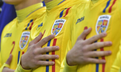 Adi Mutu, Gabi Torje și Alessandro Caparco au votat înainte de Turcia România: ”Bancu sau Opruț?”