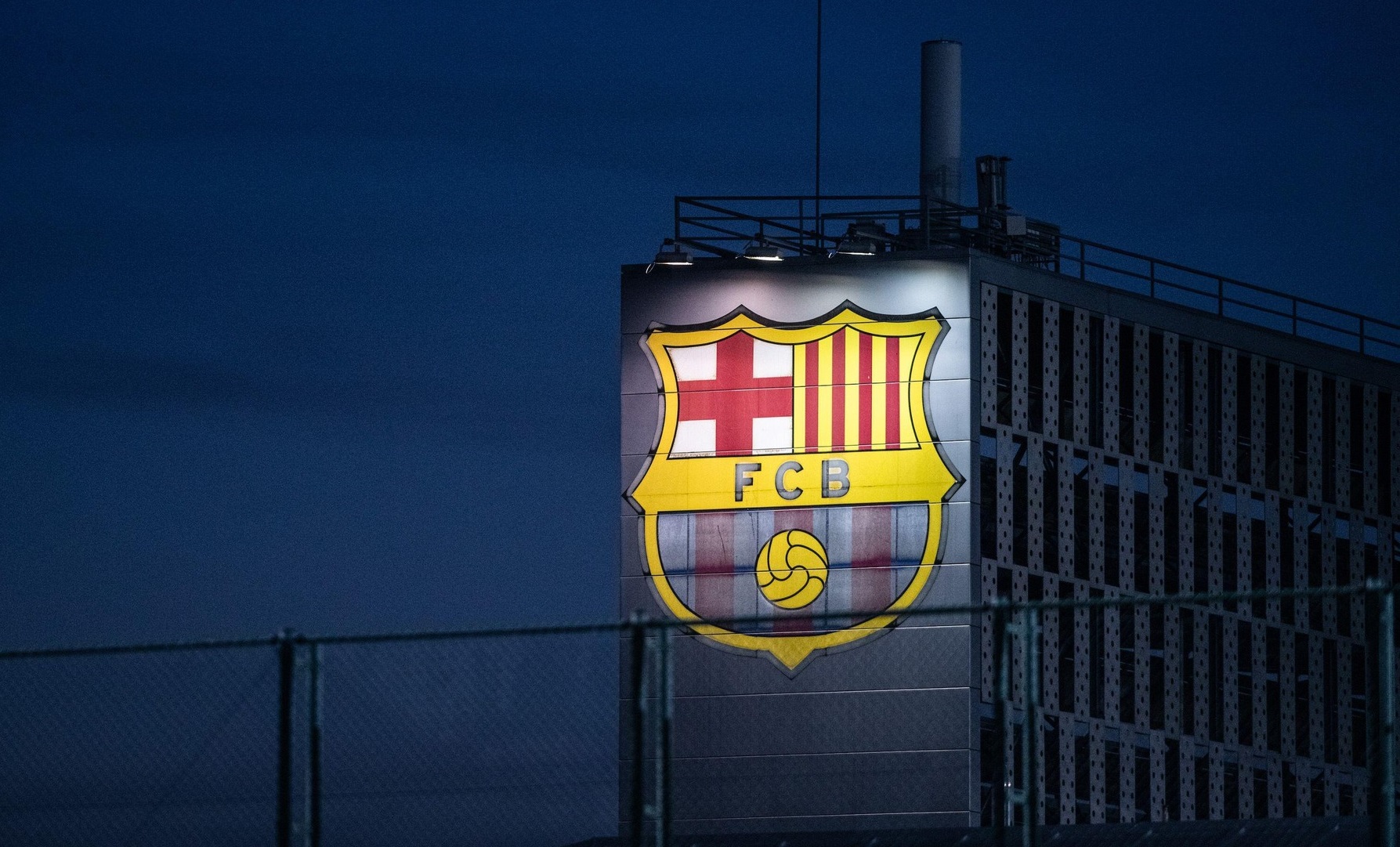 Antrenorul a zis ”DA” pentru revenirea la Barcelona! E gata să ia cu el un star de 70.000