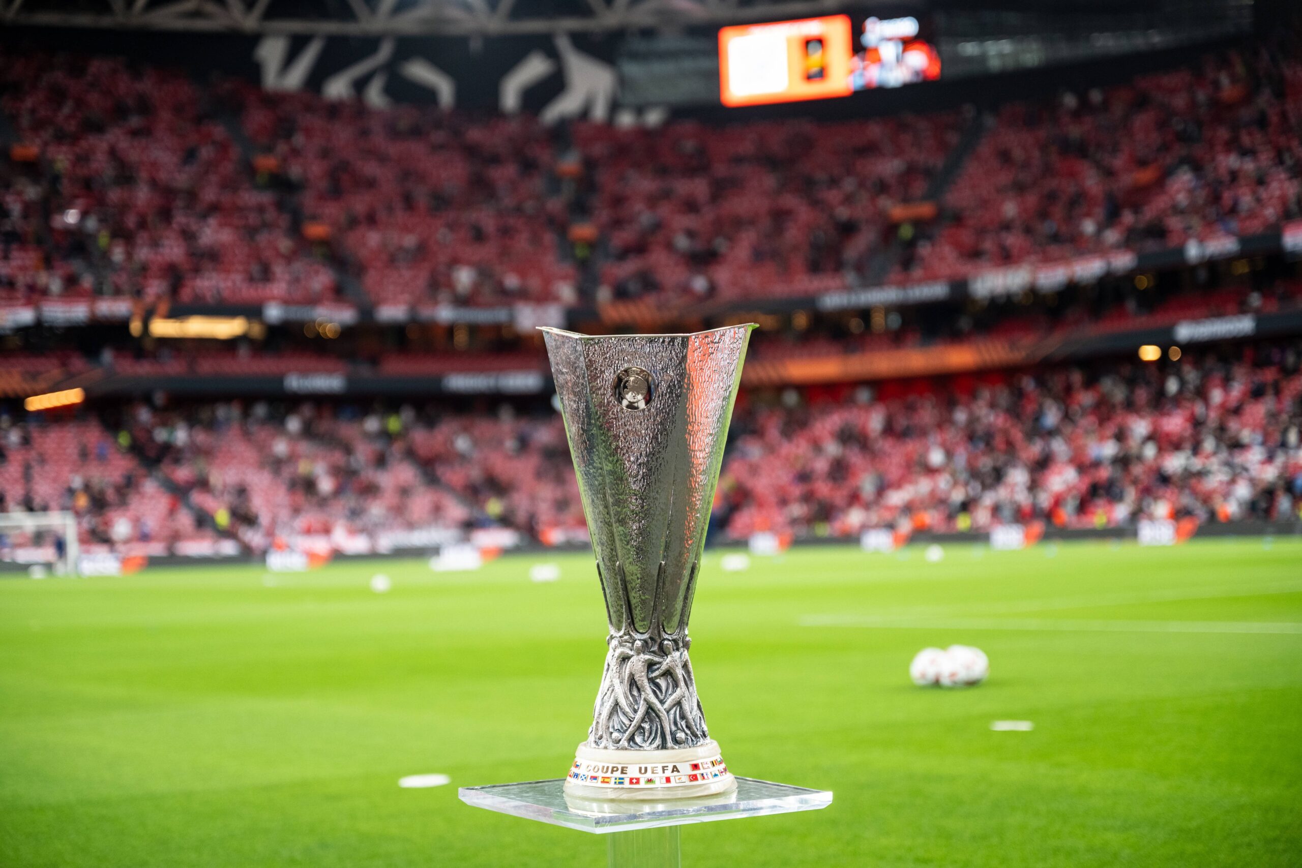 AS Roma Bologna 3 4, ACUM, DGS 2. Avem prelungiri! / Aston Villa Lille 2 0 / Midtjylland Nottingham Forest 1 2 (1 2 d.p., 0 3 d.l.d