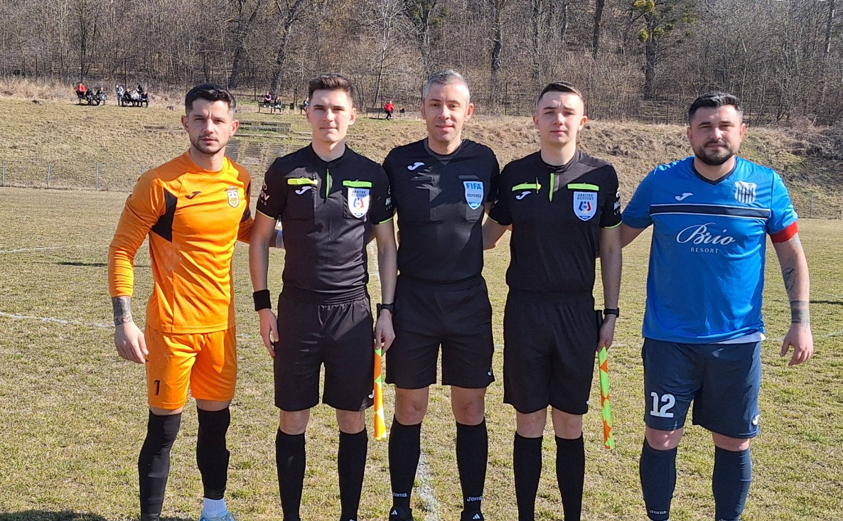 Ce surpriză! Unde a ajuns să arbitreze Radu Petrescu, după suspendarea uriașă primită