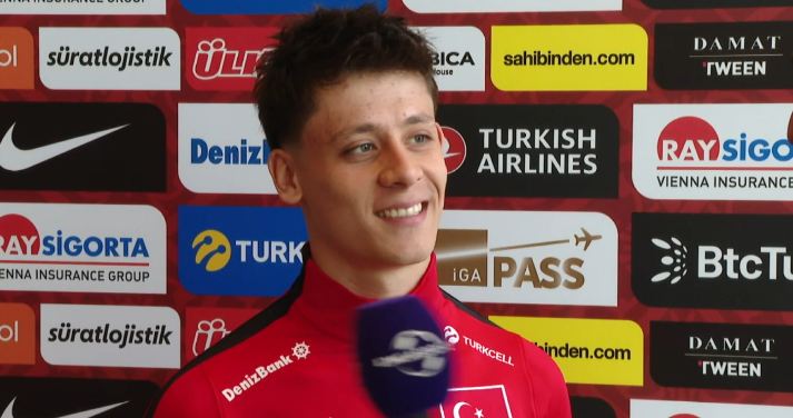 ”Hagi sau Alex?”