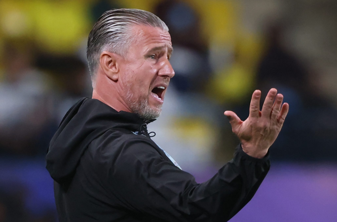 Laurențiu Reghecampf a răbufnit după eliminarea dramatică suferită: ”E grav ce s a întâmplat! Inadmisibil”