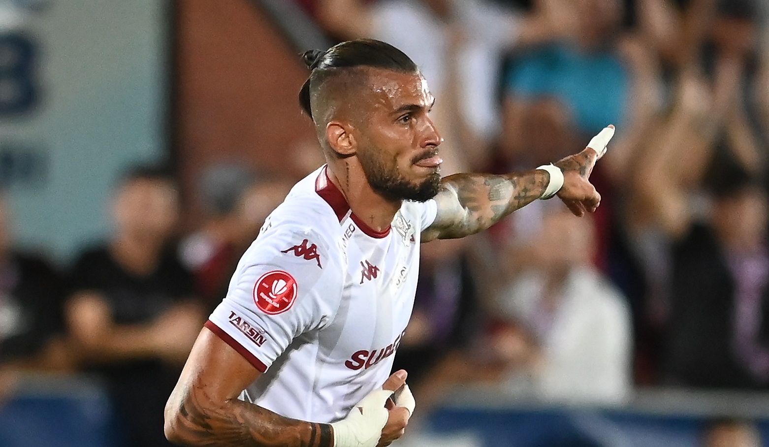 Marko Dugandzic semnează!