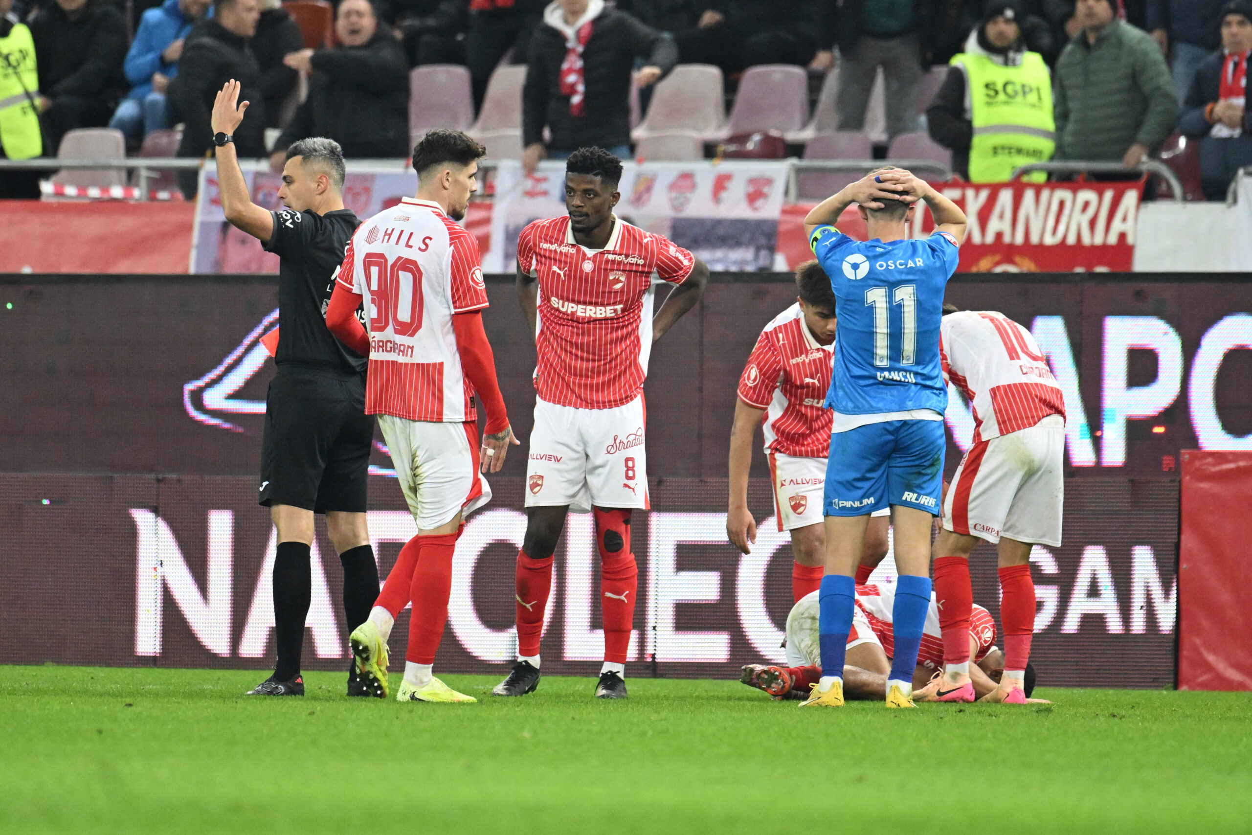 Nicușor Bancu a venit cu explicația, după ce a luat roșu în Dinamo Universitatea Craiova: ”Prea mult”