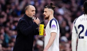 Nota primită de Radu Drăguşin în Fulham – Tottenham! Fundaşul român a fost al doilea cel mai bun jucător de la Spurs