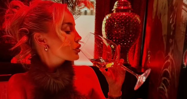 Olivia Holder i a lăsat pe toți ”cu gura căscată”: a ajuns la București