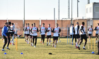 Un fotbalist de la FCSB s a operat, înaintea meciului cu Botoșani! Cum a apărut la antrenamente