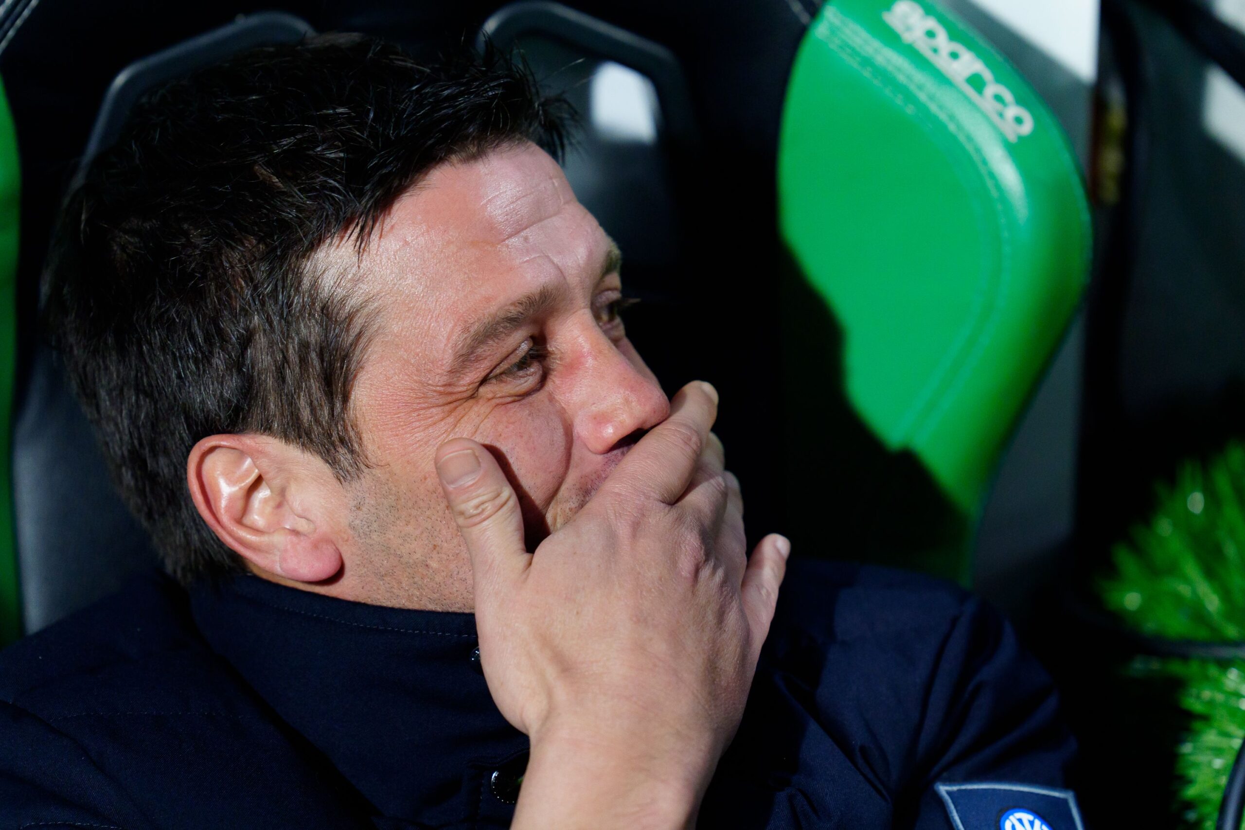 ”Vă rog, încetați”