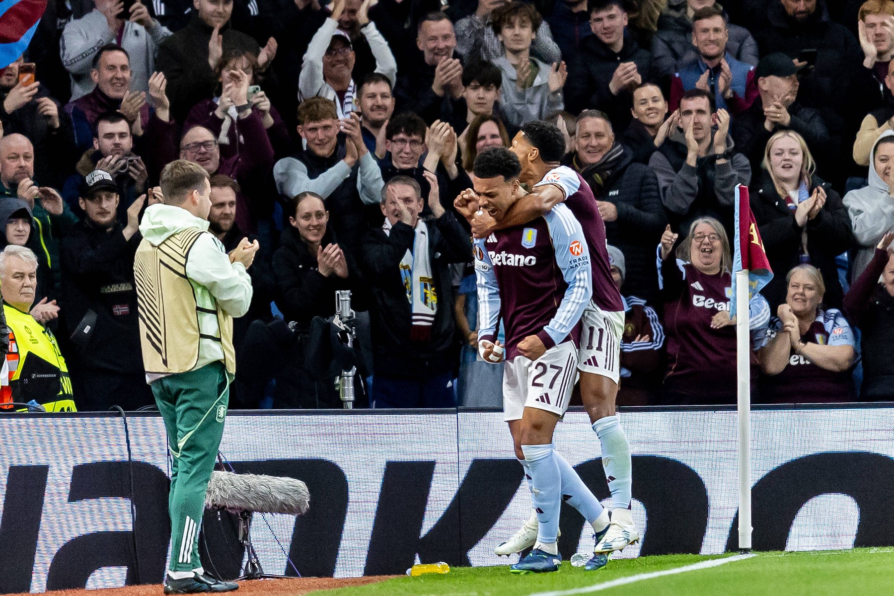 Aston Villa Bologna 4