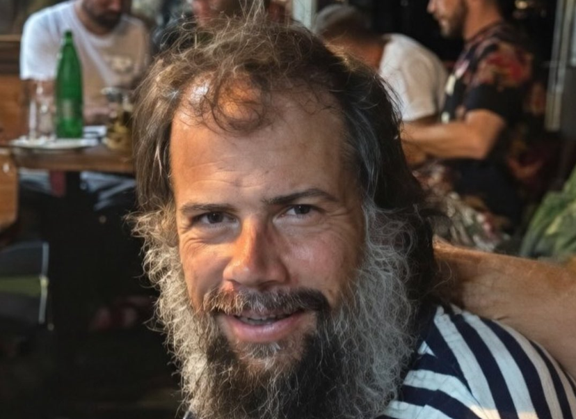 De nerecunoscut! Fostul coleg al lui Adi Mutu a luat o decizie radicală și i a lăsat pe toți ”mască”
