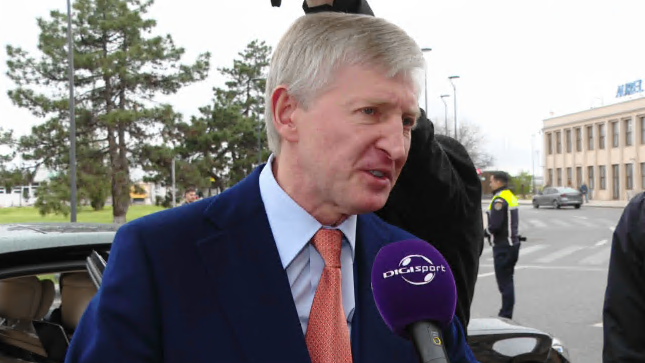 Gestul cum rar se vede făcut de Rinat Akhmetov pentru Mircea Lucescu