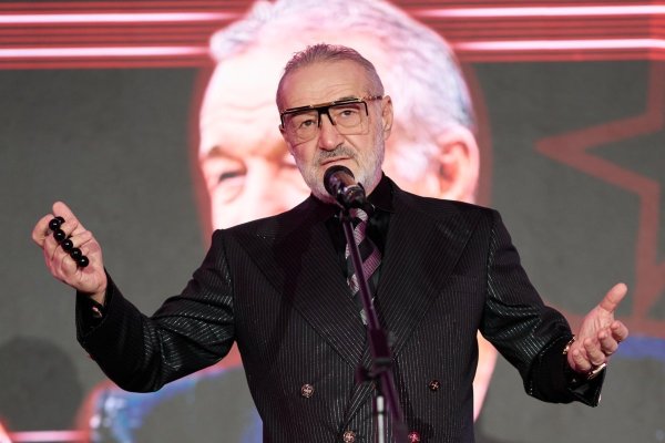 Gigi Becali a rostit numele antrenorului cu care va negocia pentru FCSB: ”Vine luni în România”
