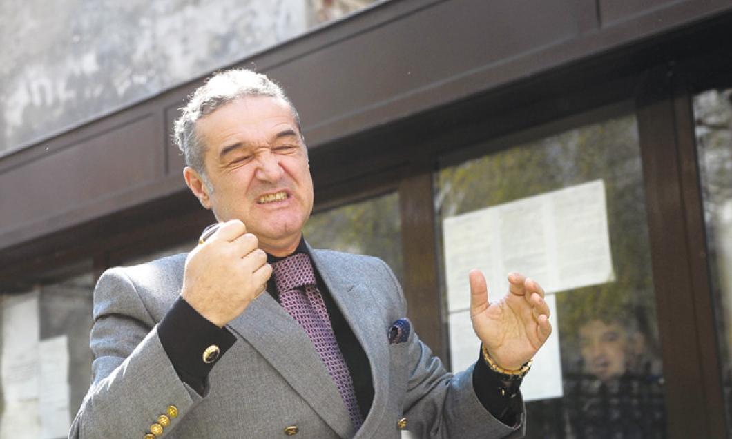 Gigi Becali, scene rar întâlnite cu jucătorii FCSB ului: "Ce faci, mă, dansezi Michael Jackson?"