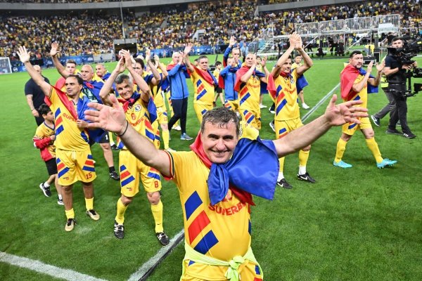 Ilie Dumitrescu dă cărțile pe față: ”Am ieșit de două trei ori cu Gică Hagi la masă”