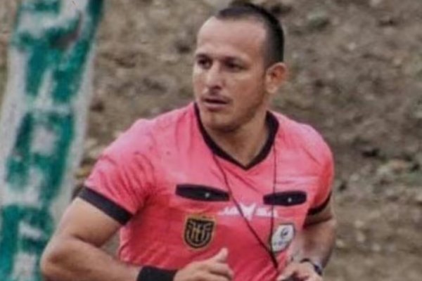 Incident terifiant în fotbal: arbitru împușcat mortal în fața jucătorilor