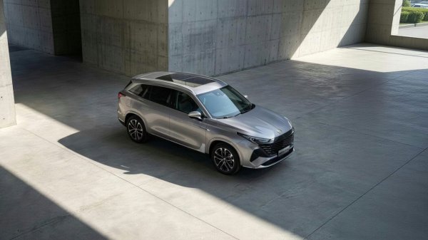 MG a adus în România primul său SUV cu 7 locuri! Cât costă și ce dotări oferă