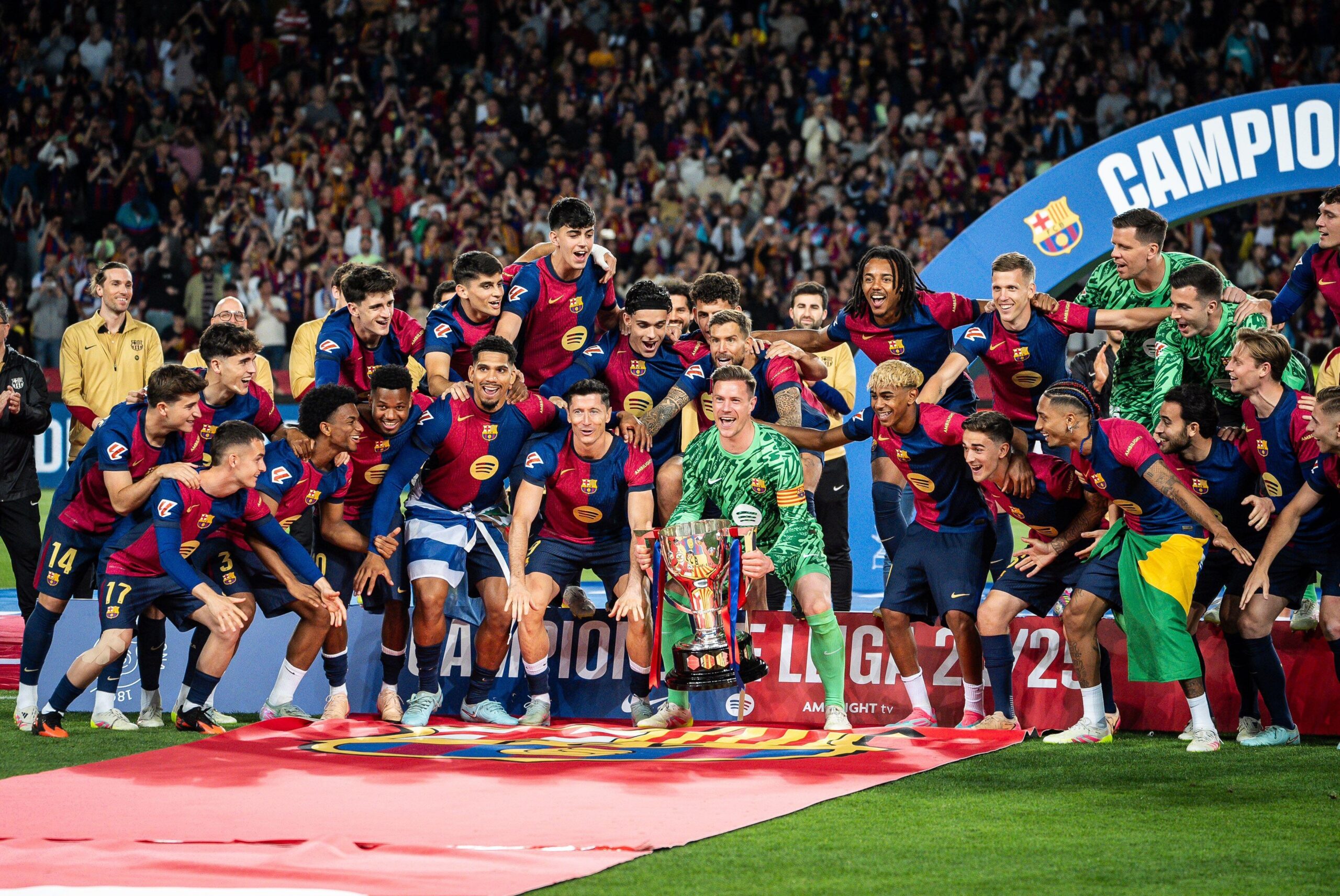 OUT de la Barcelona, după 423 de meciuri și 19 trofee câștigate