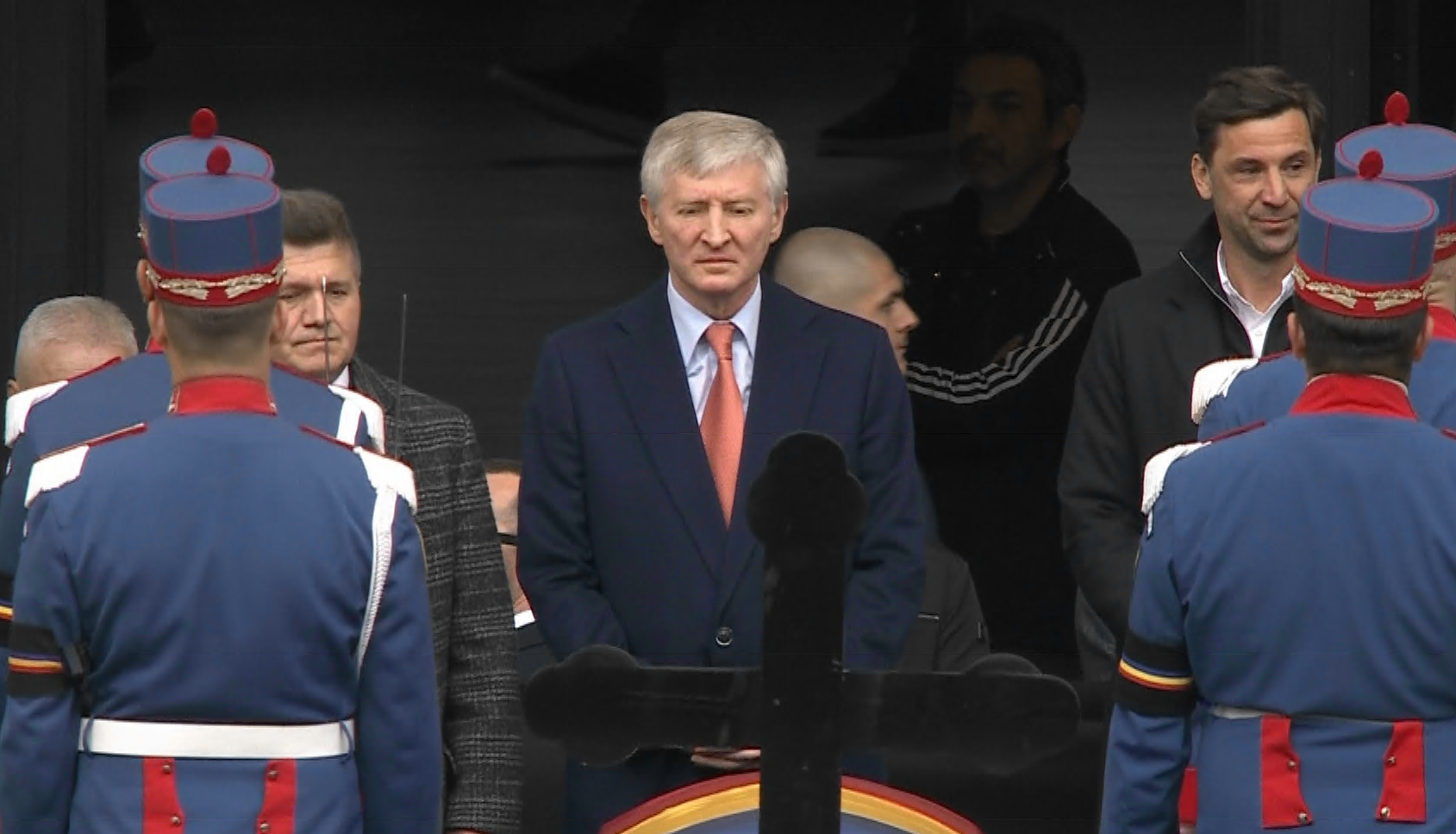 Rinat Akhmetov, înmărmurit în fața sicriului lui Mircea Lucescu! Cu cine s a întâlnit prima dată