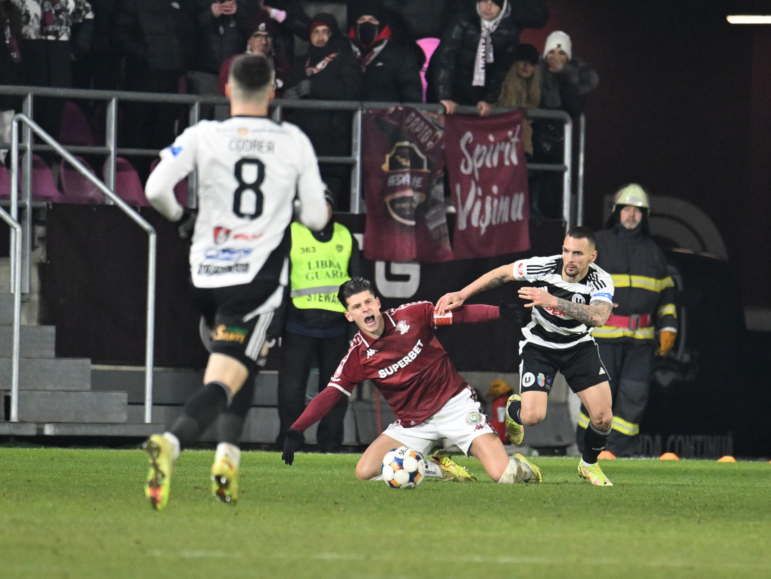 S a decis! Cine arbitrează Rapid U Cluj