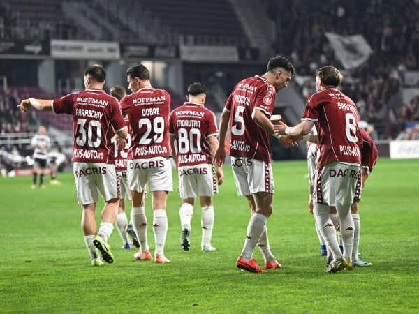 Scandal în Giulești! Rapid, întoarsă de Universitatea Cluj, iar suporterii au explodat după final