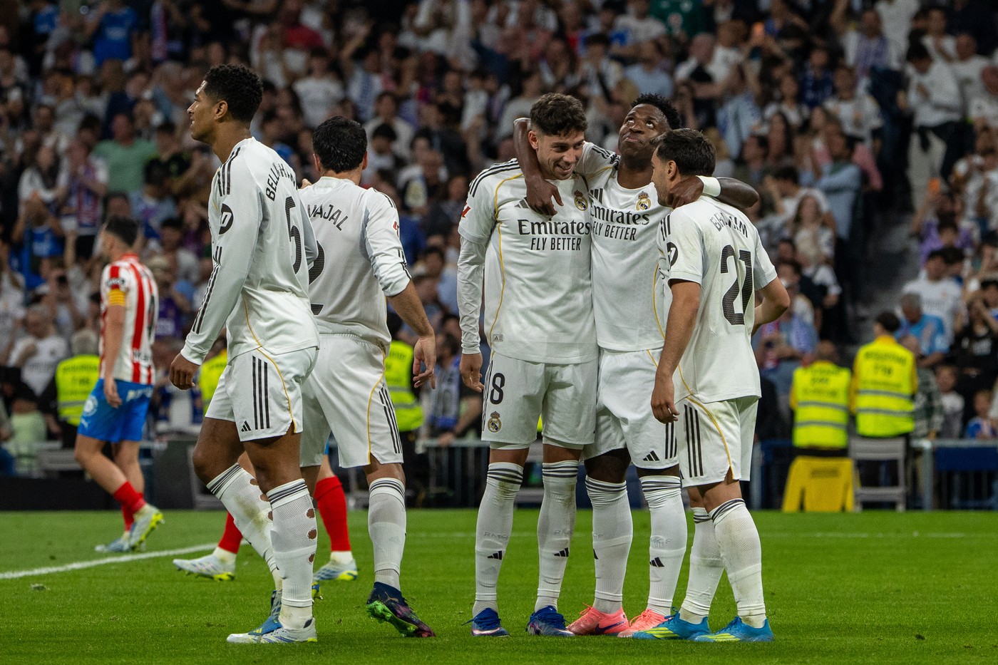 Ar fi un ”cutremur” la Real Madrid: cei TREI șefi ai vestiarului ”trebuie să plece”