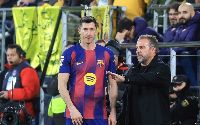 Hansi Flick a folosit un singur cuvânt pentru Robert Lewandowski