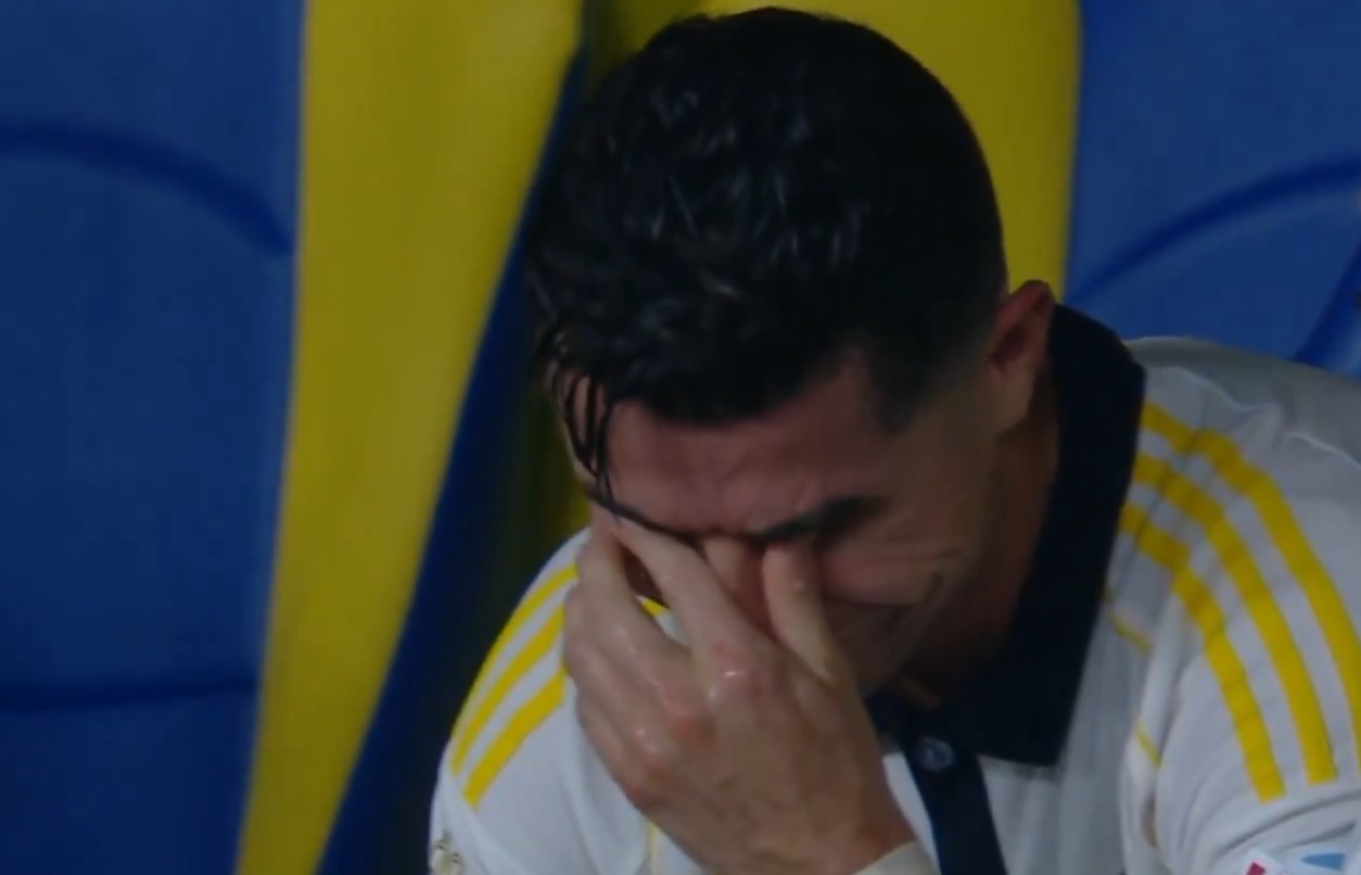 În lacrimi! Cristiano Ronaldo a scris un singur cuvânt cu majuscule după ce a luat titlul cu Al Nassr