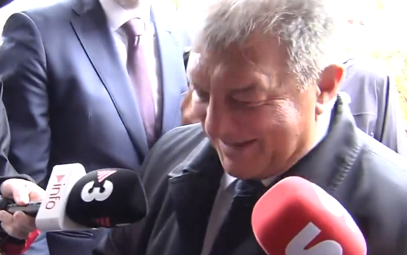 Joan Laporta, întrebat direct dacă îl transferă pe Julian Alvarez la Barcelona: ”Ce? Nu i așa?!”