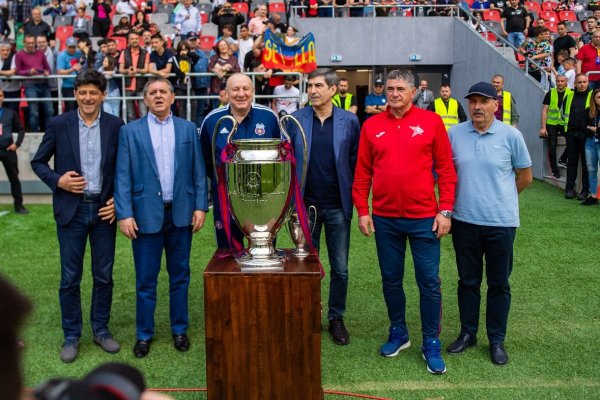 Legenda Stelei, făcută praf în direct de fostul atacant al rivalei Dinamo: ”N a fost fotbalist”