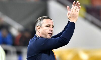 "Reveniți la FCSB?"