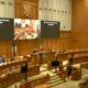 Ropote de aplauze în Parlamentul României