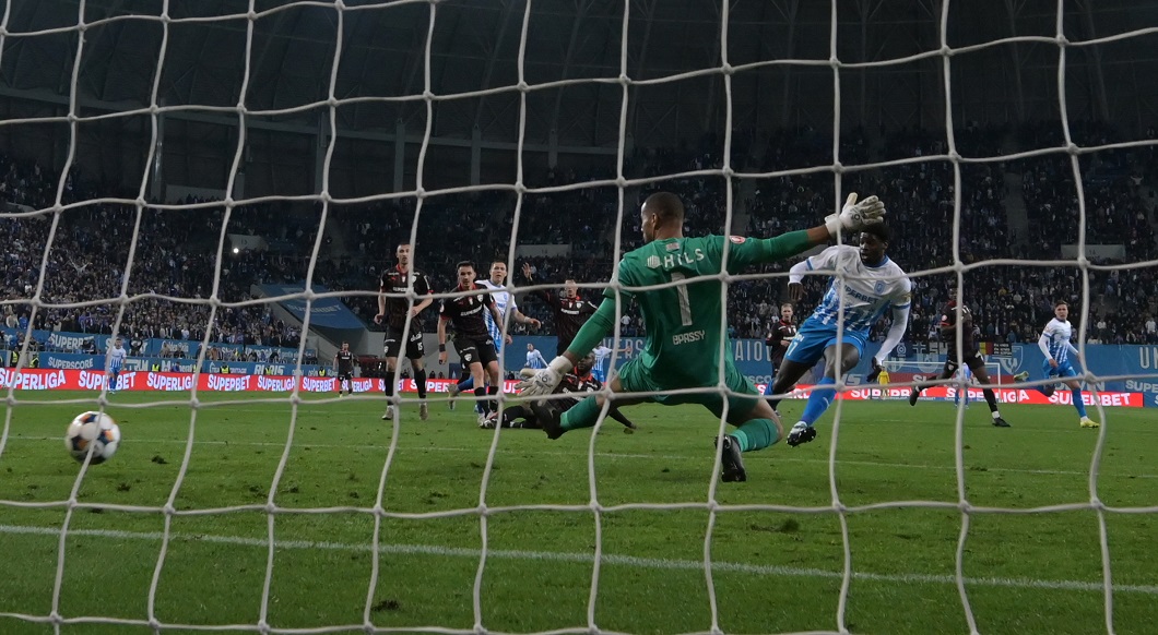 Steven Nsimba, victima rasismului după golul victoriei marcat cu Dinamo