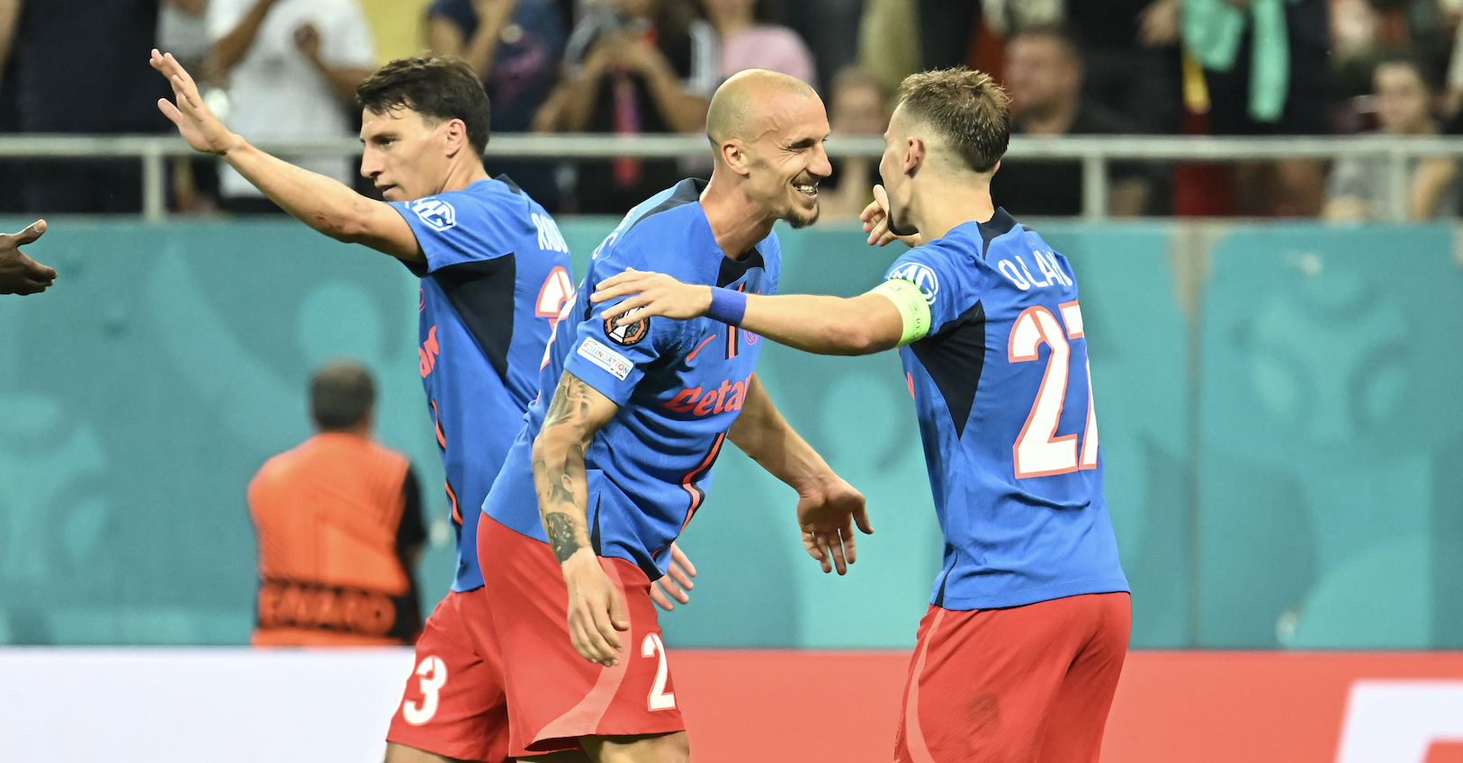 Ce mesaj a postat Darius Olaru, după plecarea lui Vlad Chiricheș de la FCSB