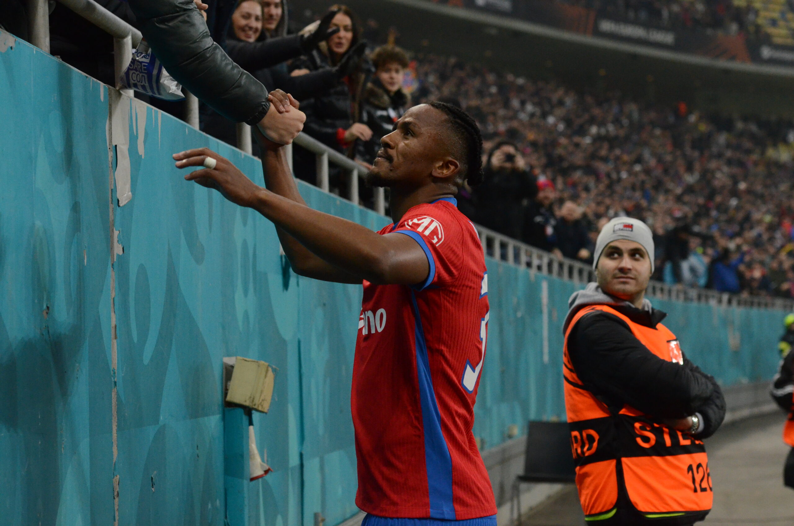La final de sezon cu FCSB, Siyabonga Ngezana a scris un mesaj și și a explicat decizia: ”Lucrurile nu mi au ieșit”