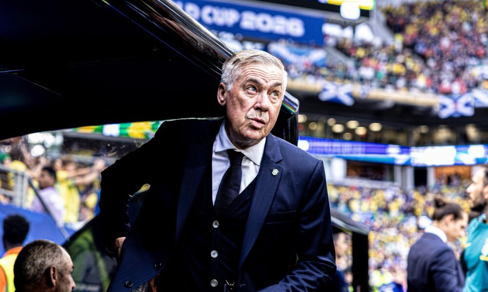 Momentul serii! Fanii au început să huiduie și Ancelotti a fost întrebat: ”Ești sigur?”