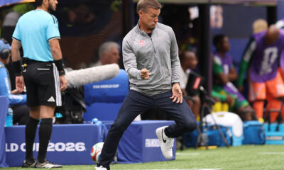 Selecționerul Canadei, oprit cu greu la pauză! A cerut penalty cu Africa de Sud și a vrut să se ducă peste arbitru