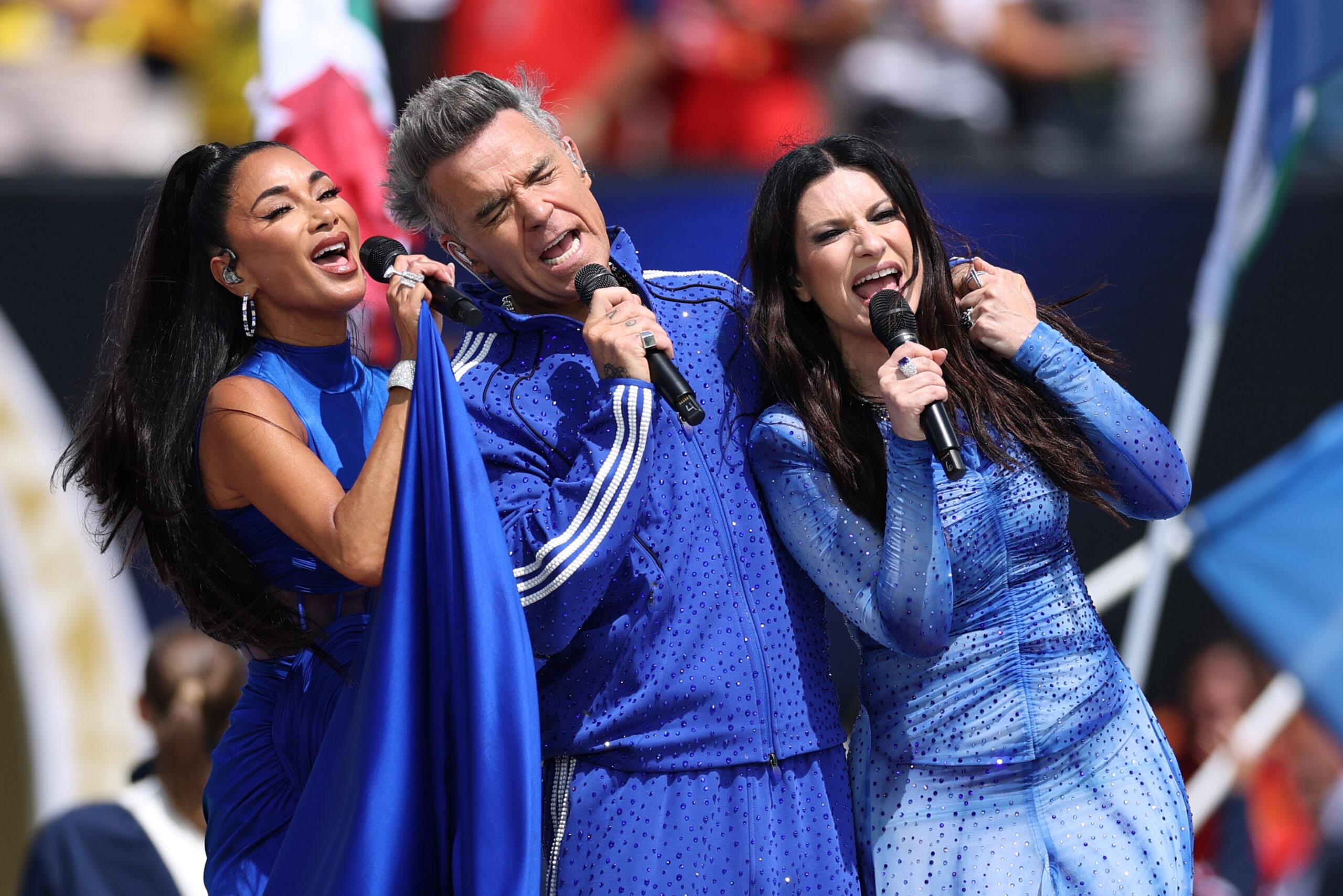 Ce spectacol la ceremonia de închidere de la Cupa Mondială 2026: Tom Cruise a intrat pe teren!