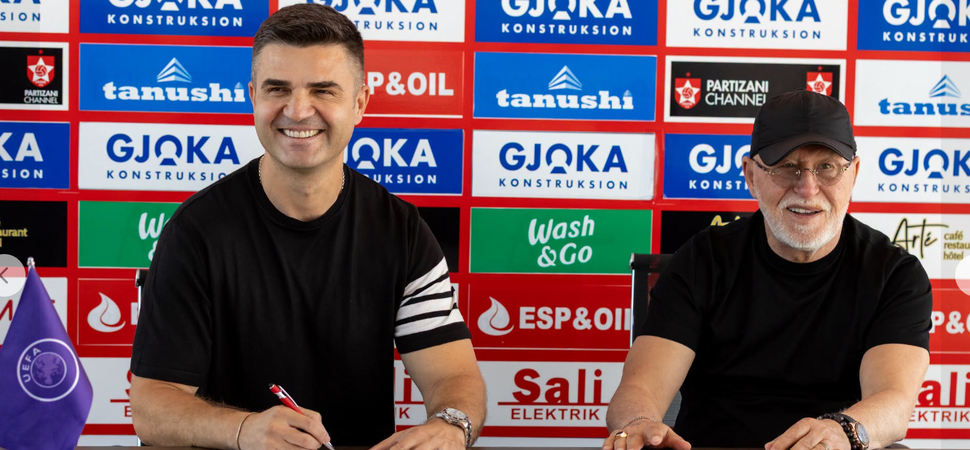 Florin Bratu a semnat