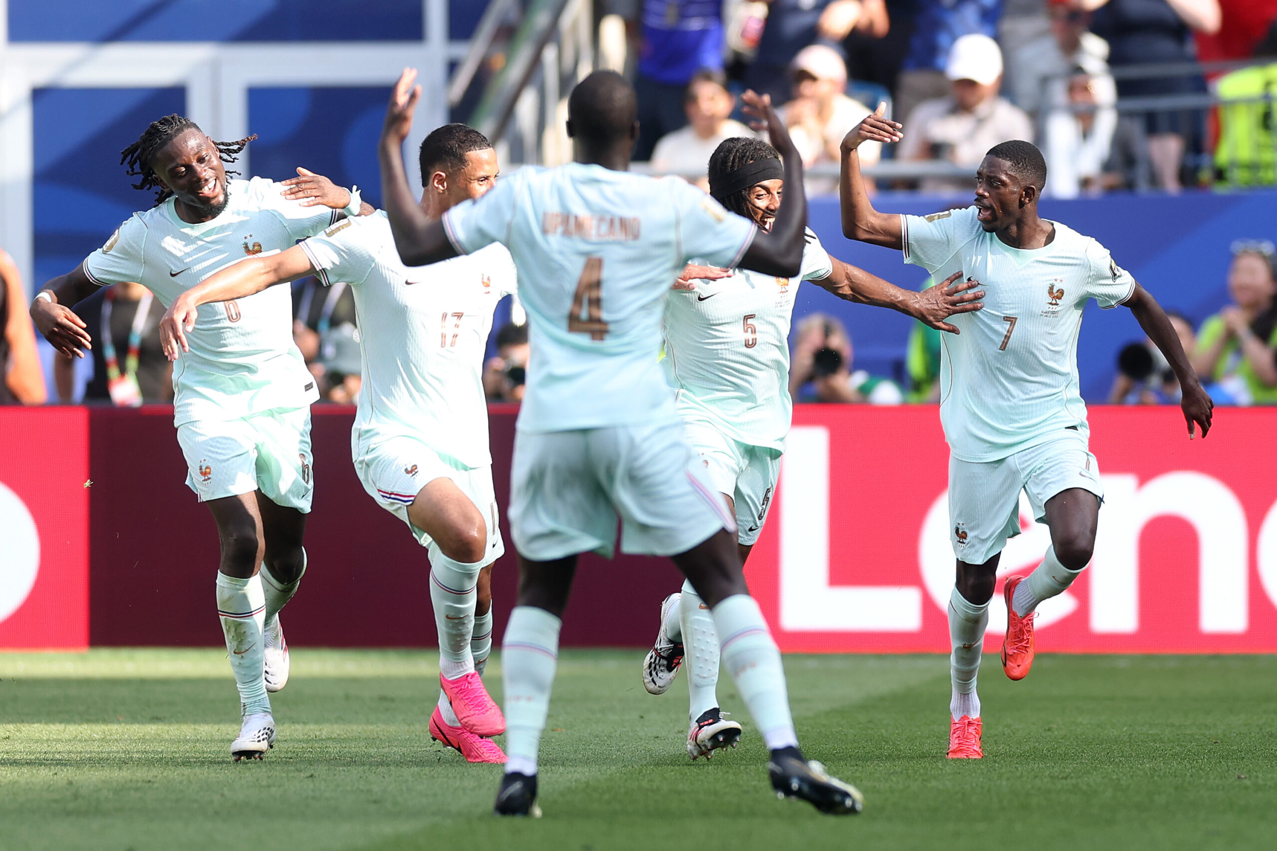 Franța Maroc 2 0 | Mbappe și Dembele și au calificat naționala în semifinalele Cupei Mondiale