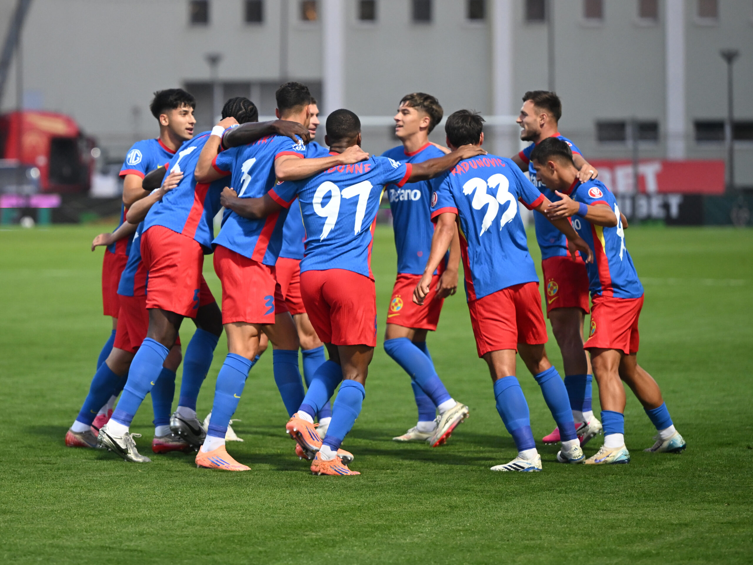 Gigi Becali a intrat în direct, după Csikszereda FCSB 0