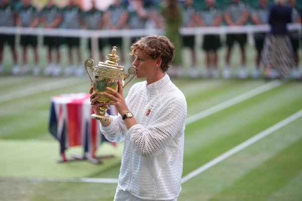 Jannik Sinner, din nou ”rege” la Wimbledon! Liderul mondial l a învins pe Alexander Zverev și a câștigat al cincilea Grand Slam al carierei