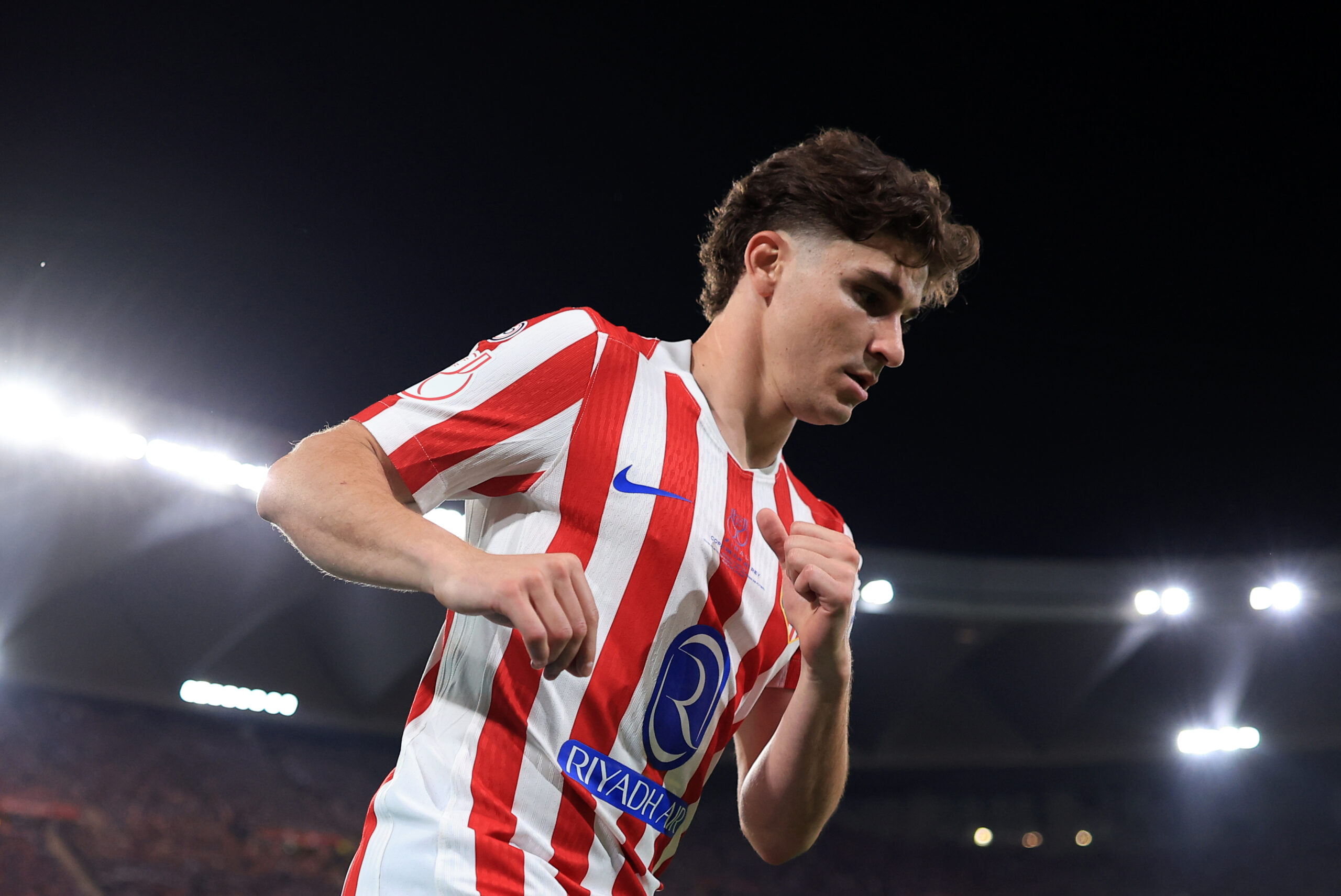 Lovitură la Atletico Madrid! Julian Alvarez e gata să ia o decizie fără precedent, după ce a fost informat de Simeone