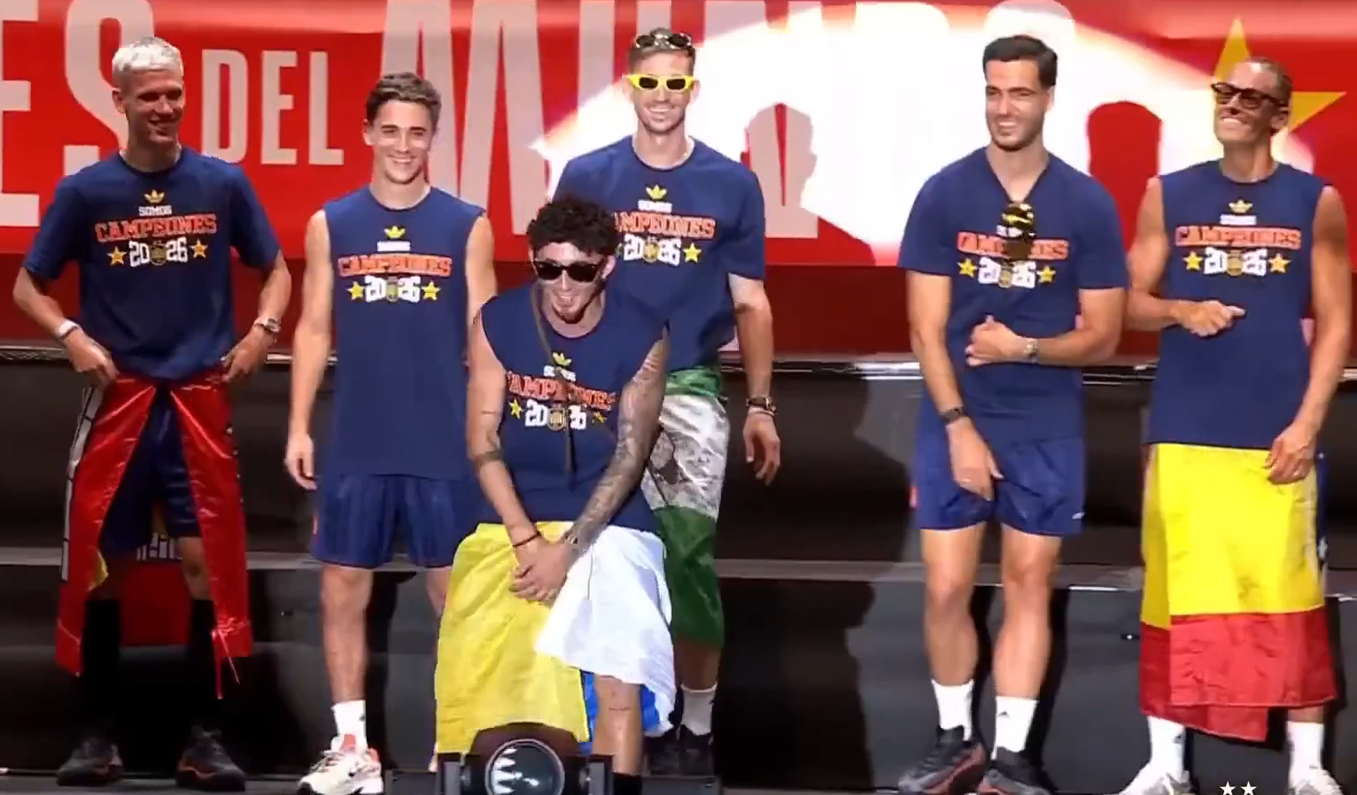 Nu s au putut abține: Cristiano Ronaldo, batjocorit în Madrid la parada de campioană a Spaniei!