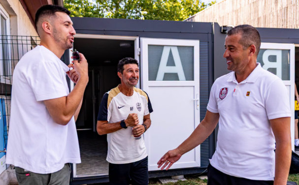 Surpriză! A apărut în cantonamentul lui CFR Cluj