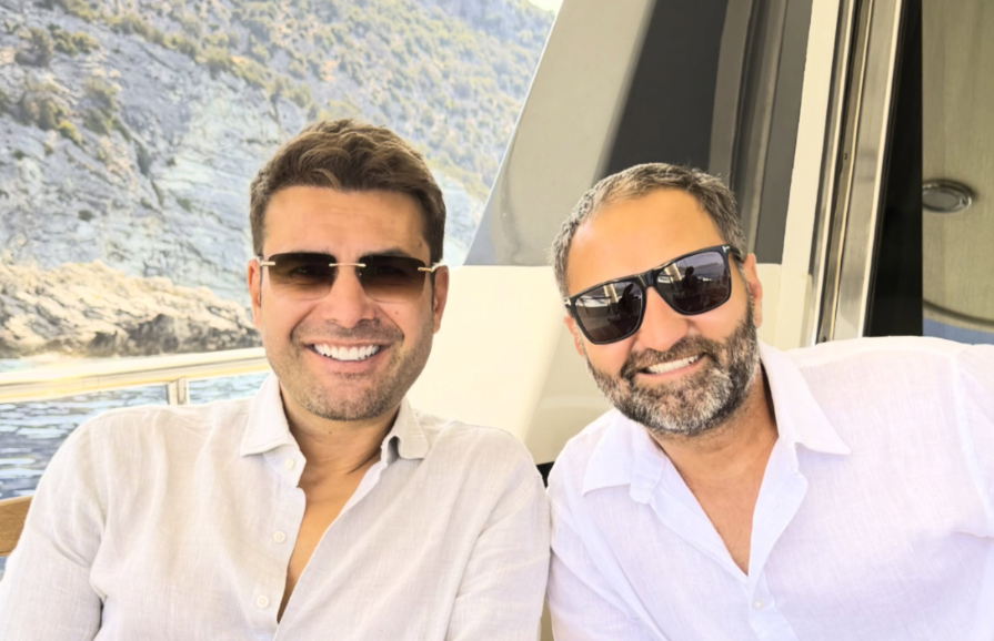Adrian Mutu a plecat din România