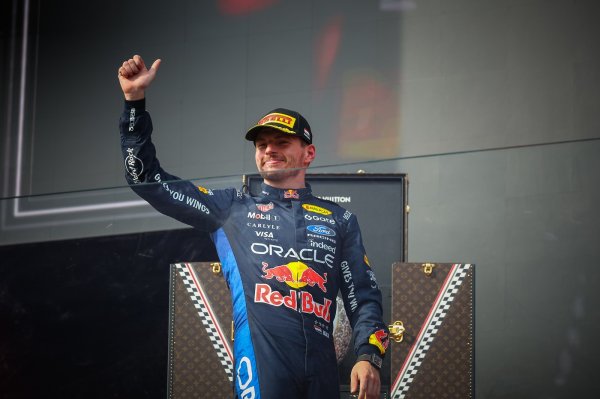 Max Verstappen își ia rămas bun de la Zandvoort într o manieră specială