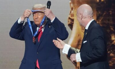 Trump îl apără pe Infantino: ”O greșeală teribilă!”