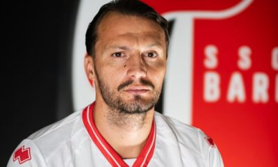 Vasile Mogoș a fost prezentat la noua echipă, după plecarea de la Universitatea Craiova!
