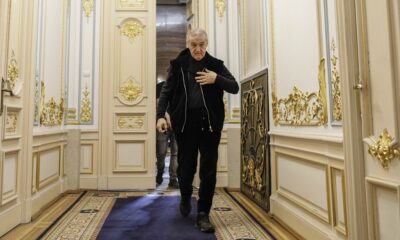 A mers la ”palat” să semneze cu FCSB și a plecat fără cârje: ”M am vindecat cu bani”