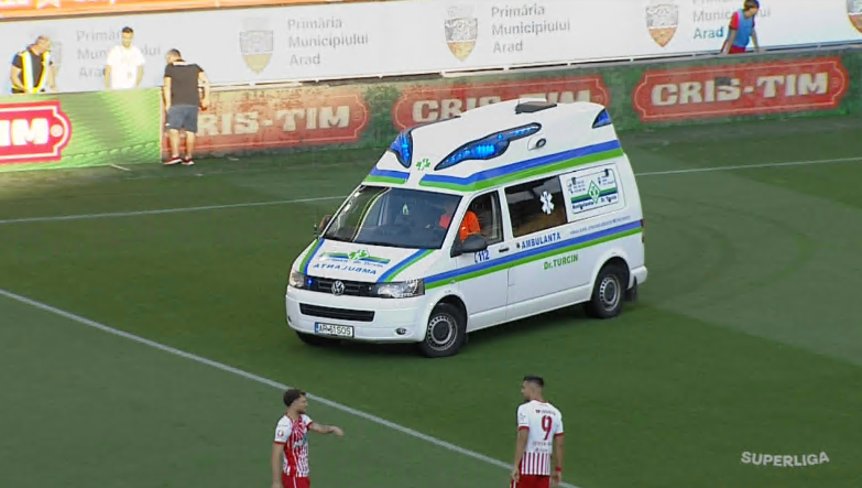 Ambulanța a intrat pe teren înainte de UTA Arad Sepsi